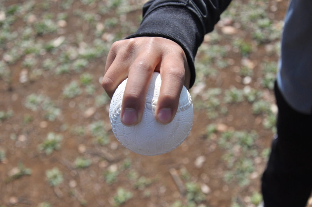 少年野球ボールの握り方
